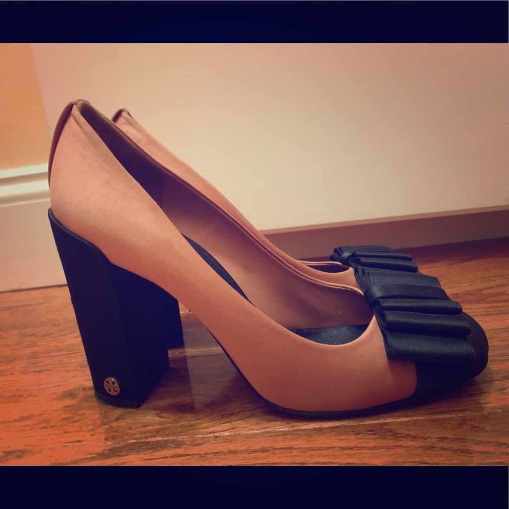Tory Burch Cicely Satin Pumps
